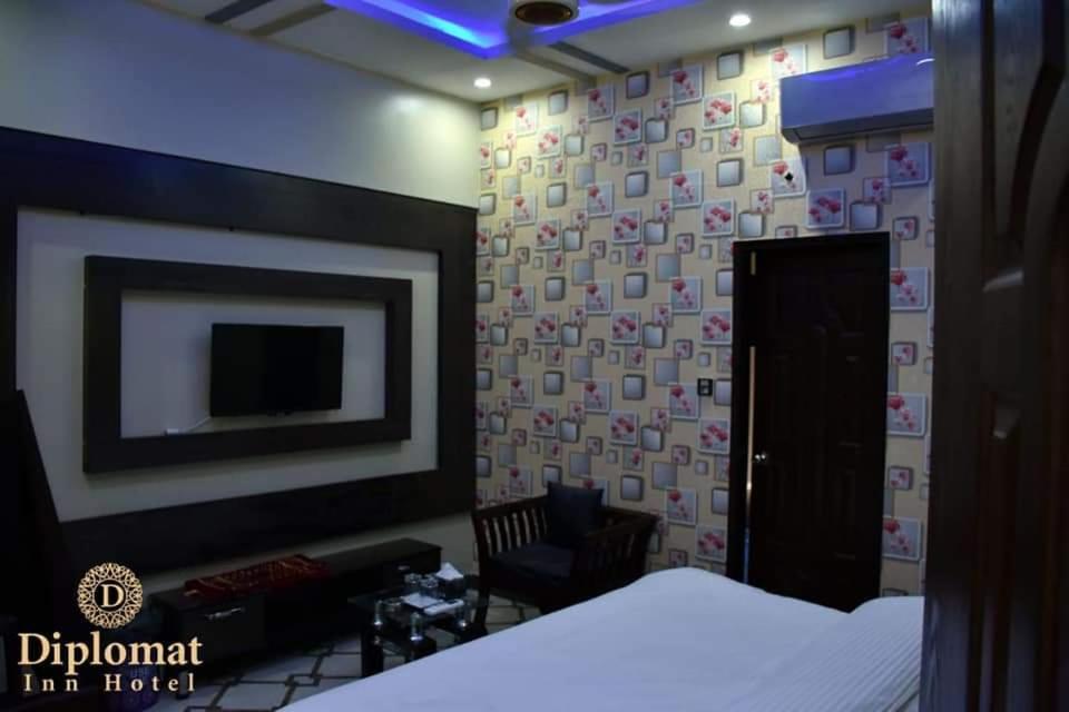 Diplomat Inn Karachi Exterior foto